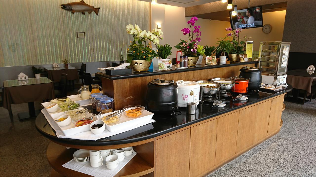 The Yorker Deluxe Motel Taoyuan Exterior photo