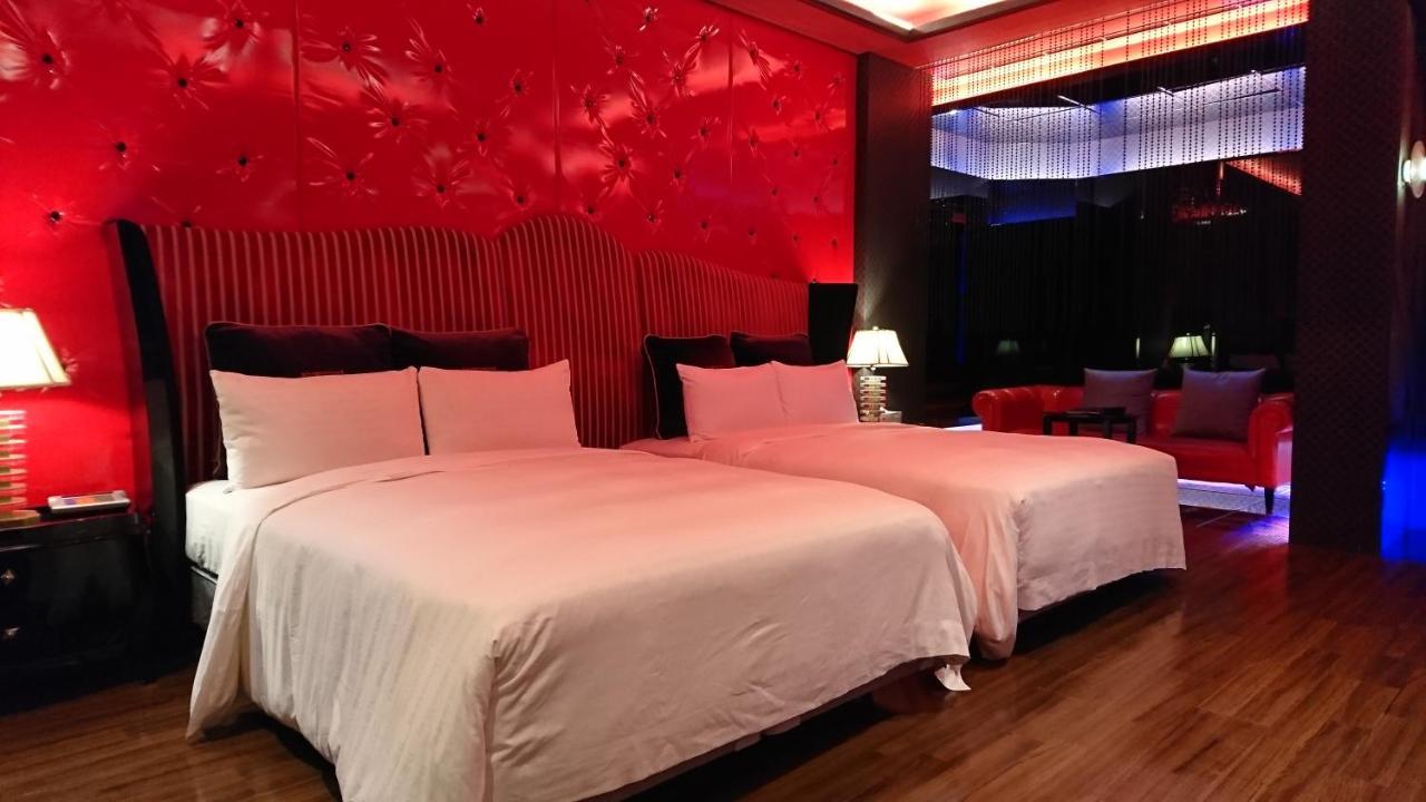 The Yorker Deluxe Motel Taoyuan Exterior photo